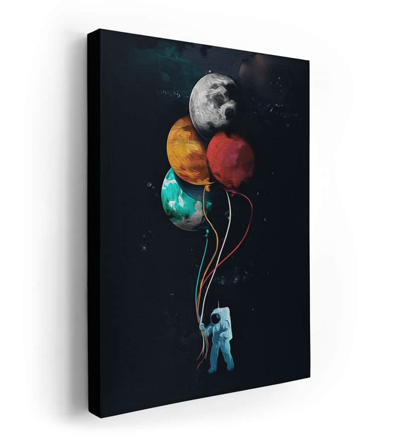 uzay ve gezegenler kanvas tablo ile elinde gezegenleri balon gibi tutan bir astronot temsil edilmektedir