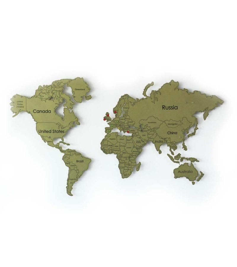 Beyaz zemin üzerinde altın, gold renklerde ülkeleri ve kıtaları isimleri ve sınırları ile gösteren Ev Dekorasyon Aksesuar Ürünü Metal Dünya Haritası Flavo