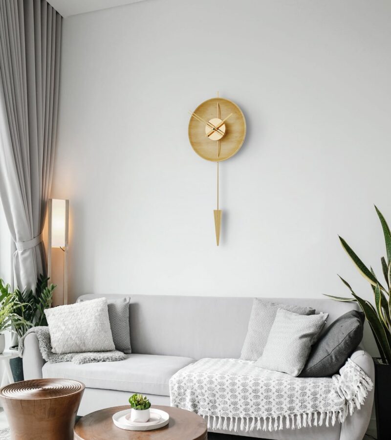 Meşe Gold Ahşap Duvar Saati Kosmo özel tasarım el yapımı duvar saati ile zamanda boyut değiştirin! En güzel duvar saati modelleri Lavi Tasarım ’da!