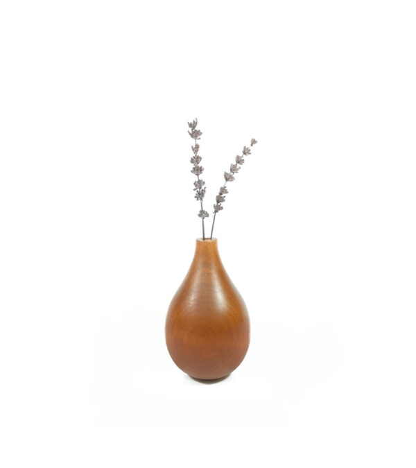 woodenheim ceviz ahşap Gordion sıcak tonları ile masif ahşap ev dekor ürünlerinin doğal şıklığını ve rustik havasını mekanlarınıza katar.